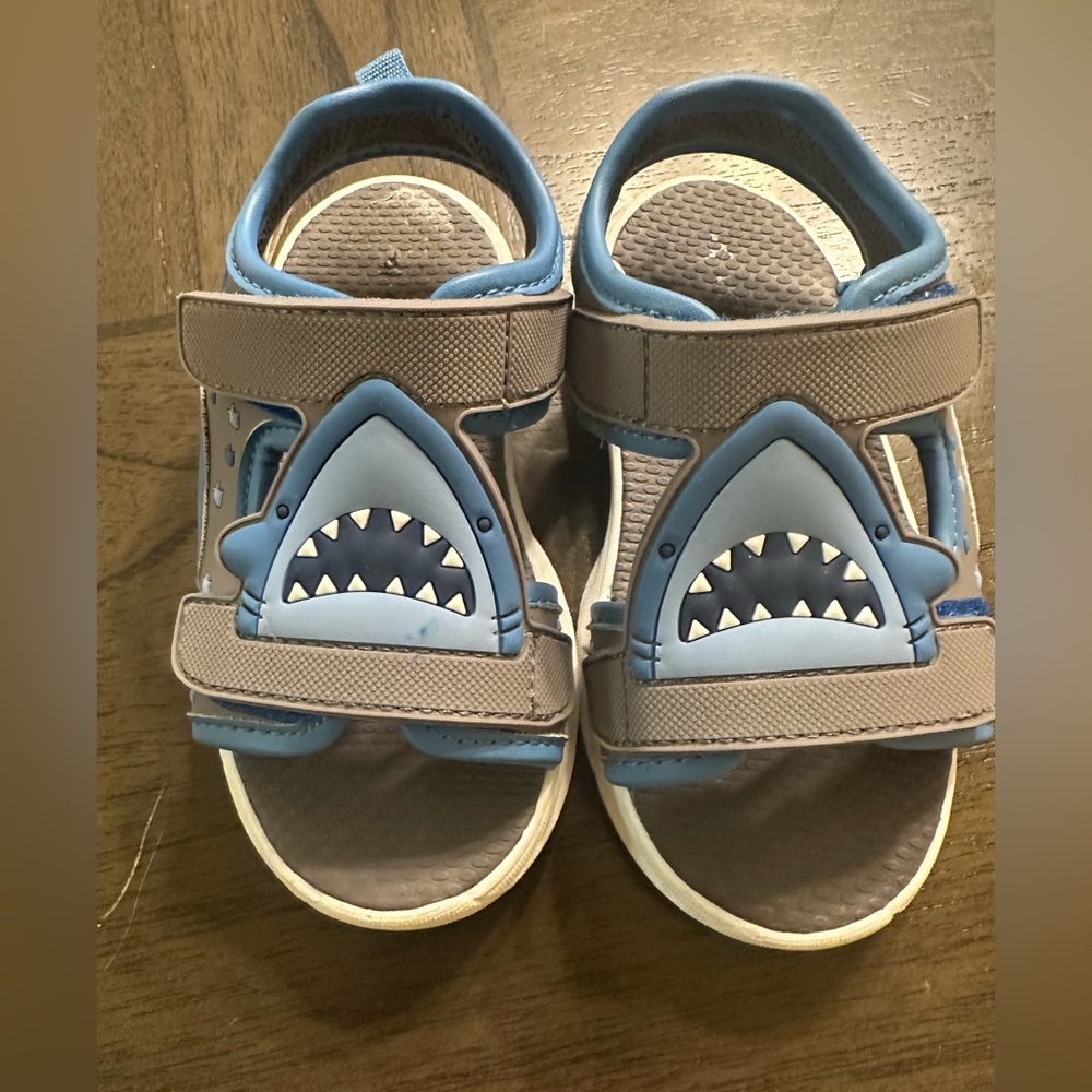 Toddle boy Water Sandals Size 8